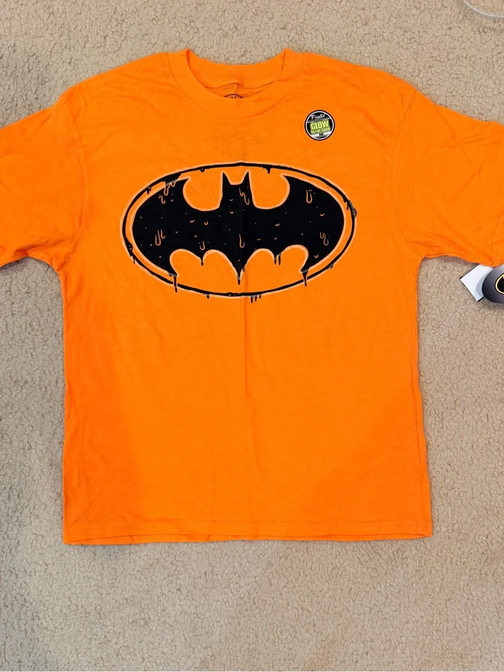 Batman Kids' Glow T-Shirt Costume - Orange Large